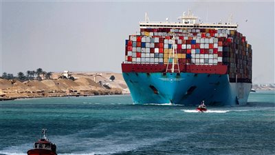 عبور 83 سفينة المجرى الملاحي لقناة السويس