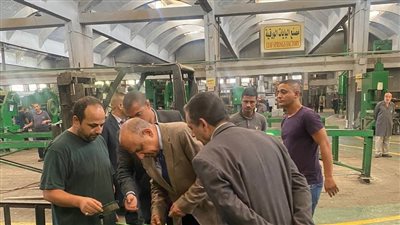 مصر.. وزير قطاع الأعمال العام يتفقد مصانع شركة اليايات ومهمات وسائل النقل