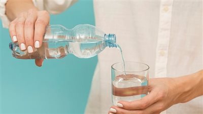 بعد كم ساعة تظهر أعراض التسمم المائي.. وكيف يمكن الوقاية؟