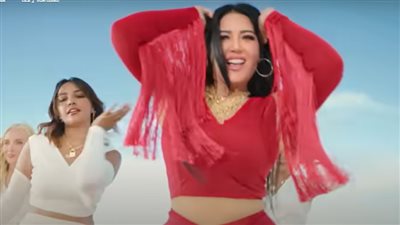 1.1 مليون مشاهدة قبل يوم واحد.. سمية الخشاب تحقق أرقام قياسية بكليب جديد بعنوان 