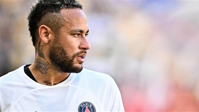  شقيقة البرازيلي نيمار Neymar نجم نادي باريس سان جيرمان الفرنسي تثير الجدل بشأن مصيره