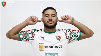 بعد 8 سنوات.. يوسف بلايلي يعود للجزائر عبر بوابة المولودية