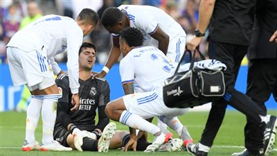 ريال مدريد يُعلن إصابة كورتوا بقطع في الرباط الصليبي.. وكشف مدة غيابه