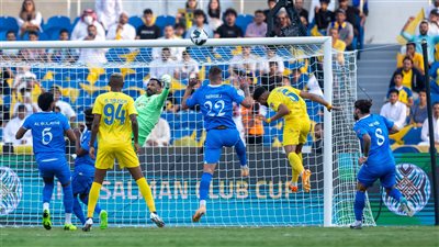 تعادل سلبي في شوط أول مثير بين الهلال والنصر بنهائي البطولة العربية