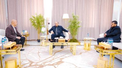 الزُبيدي يطّلع على البرامج التطويرية التي تنفذها مؤسسة الاتصالات