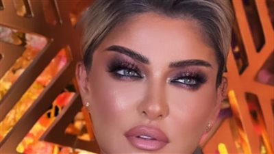  بإطلالة كاجوال بيضاء أبهرت الجمهور.. علا غانم تتصدر السوشيال ميديا بجلسة تصوير جديدة