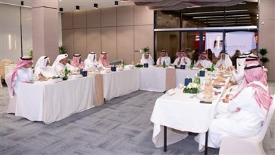  لقاء الرؤساء السابقين.. نادي 