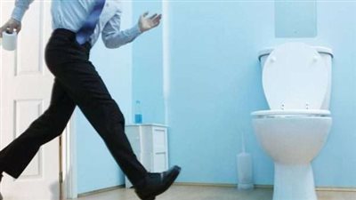 سلس البول والصلاة.. ما حكم الطهارة ومتى يستلزم إعادة الوضوء؟