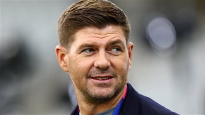 مباريات الدوري السعودي.. فيديو يوثق احتفال ستيفن جيرارد مع لاعبي الاتفاق بعد مباراة الحزم