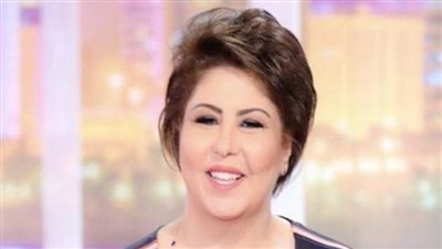 فجر السعيد تواصل انتقادها للمطربة المصرية أنغام