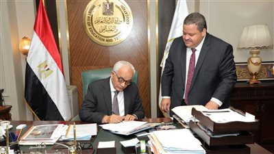 وزير التربية والتعليم يعتمد نتيجة الدبلومات الفنية الدور الثاني 2023 بنسبة نجاح 92.4%