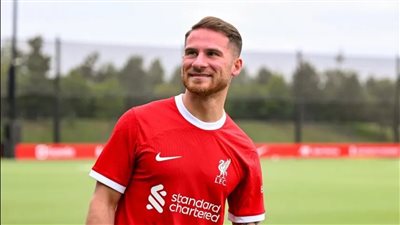 رسميًا.. ليفربول يعلن رفع الإيقاف عن ماك أليستر