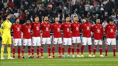 اللعنة تضرب الأهلي مبكرًا.. 7 غيابات بين إصابات وإيقافات