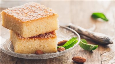 طريقة عمل البسيمة بجوز الهند.. حلاوة المولد النبوي بأقل تكلفة