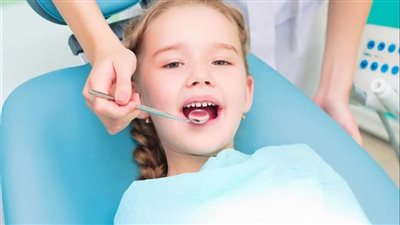 ما هو صرير الأسنان؟.. صوت غريب في غرفة نوم طفلي