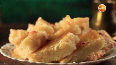 طريقة عمل البسيمة نجلاء الشرشابي ووصفة أخرى للشيف فاطمة أبو حاتي - فيديو