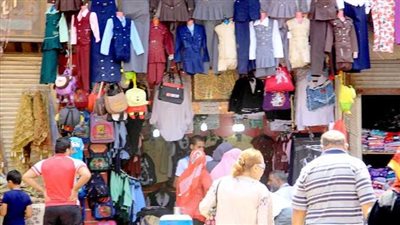 برلمانية تطالب بتنظيم معارض بيع الملابس والأدواب المدرسية بأسعار مخفضة