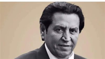 السيرة الذاتية للشاعر كريم العراقي.. والجوائز التي حصل عليها