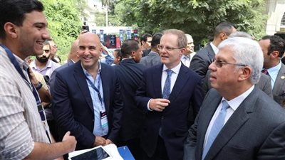 وزيرا التعليم العالي والعمل يفتتحان فعاليات يوم 