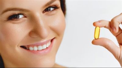 العمر المناسب لاستخدام حبوب الكولاجين ومدة استعمالها.. تعرفي على إجابة خبراء التجميل