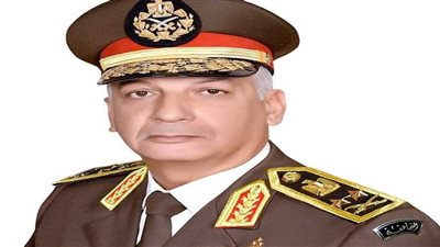 وزير الدفاع المصري يتفقد اختبارات القبول للأكاديمية العسكرية بالكلية الحربية (فيديو)