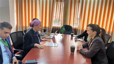 مباحثات مصرية إماراتية لتعزيز التعاون الثنائى البيئي وتبادل الخبرات بين البلدين