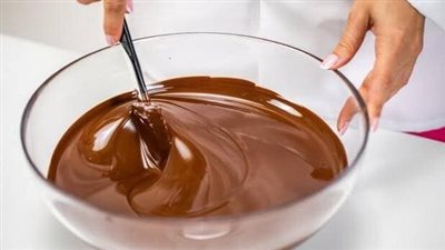 طريقة عمل صوص الشوكولاتة بالكاكاو في الخلاط.. المقادير والخطوات وأسرار النجاح