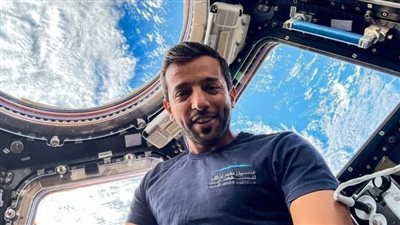 بعد أطول مهمة فضاء عربية.. اشادات برائد الفضاء الإماراتي سلطان النيادي وبمهمته الناجحة