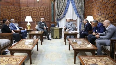 شيخ الأزهر يوصي سفراء مصر لدى باكستان وموريشيوس وسنغافورة بالاهتمام بملف الطلَّاب الوافدين 