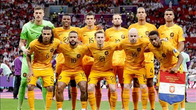 جاكبو يقود هجوم هولندا في مواجهة اليونان بتصفيات أمم أوروبا