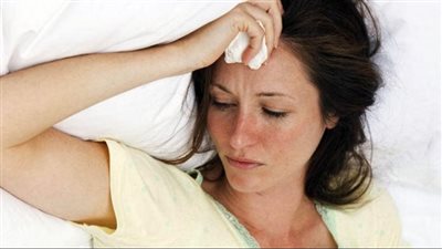 أسباب التعرق الليلي.. انقطاع الطمث ابرزها
