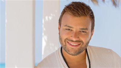 بدأت مسيرته الموسيقية بتلحين بعض الأغاني لمطربين أمثال عامر منيب.. من هو رامي صبري؟ (مشواره الفني)