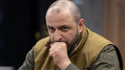 مسلم من القرم.. من هو رستم أوميروف وزير الدفاع الأوكراني الجديد؟ (فيديوجراف)