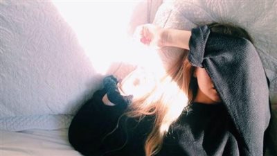 أعراض اكتئاب ما بعد الولادة.. الرغبة المستمرة في البكاء