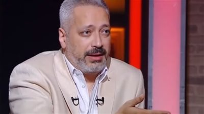 بالأسماء.. أبرز الحاضرين في عزاء والدة الإعلامي المصري تامر أمين 