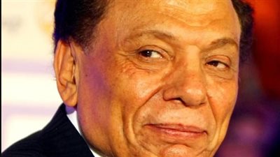 بعد شائعات بأنه مصاب بمرض الزهايمر.. شيرين تخرج عن صمتها وتكشف الحالة الصحية للنجم عادل إمام