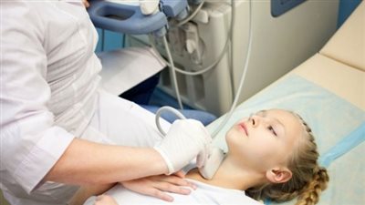 أعراض نشاط الغدة الدرقية عند الأطفال.. اضطراب المشاعر