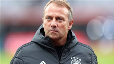 حقيقة اقتراب هانز فليك المدير الفني لـ 