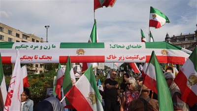 احتجاجات حاشدة في بروكسل.. الإيرانيون يتظاهرون في ذكرى انتفاضة الشعب الإيراني