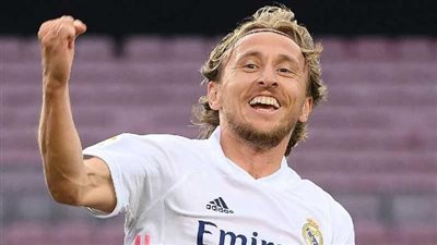 سر تصدر الكرواتي لوكا مودريتش نجم ريال مدريد الإسباني مواقع التواصل 
