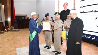 مصر.. الجيش يخرّج أئمة للمساجد