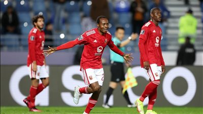 الأهلي يكشف تفاصيل إصابة بيرسي تاو.. هل يغيب عن انطلاقة دوري أبطال إفريقيا؟