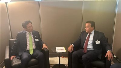 مصر.. وزير الصحة يعقد اجتماعا مع نظيره السنغافوري لبحث زيادة أوجه التعاون بين البلدين في القطاع الصحي