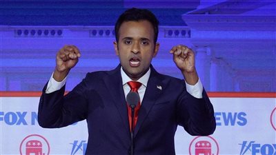 مرشح رئاسي أمريكي يُحرج زيلينسكي بتصريحات نارية