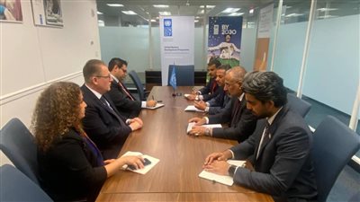 اللواء الزُبيدي يعقد مباحثات موسعة مع مساعد أمين عام الأمم المتحدة