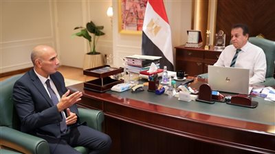 وزير الصحة يناقش الدعم المصري لجيبوتي مع السفير المصري بجيبوتي