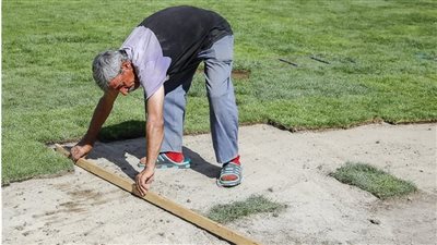 قبل موقعة أبطال آسيا.. سوء الملعب الإيراني يُصيب نيمار بالصدمة (فيديو)