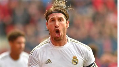  سيرجيو راموس مدافع الفريق الأندلسي يحقق إنجازًا تاريخيًا في مشواره الرياضي