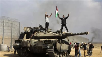 طوفان الأقصى.. جماهير أوروبا تُعلن دعمها لانتفاضة فلسطين من المدرجات (صور)