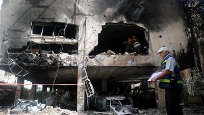 شاهد.. أول فيديو للحظة رشق عسقلان بصواريخ الفصائل الفلسطينية